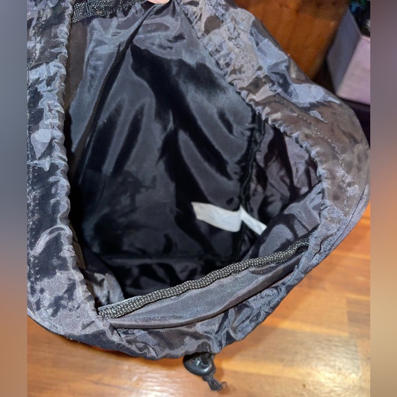 Fox 🦊 kids backpack! With reflecting bands for safety almost new - Picture 10 of 11